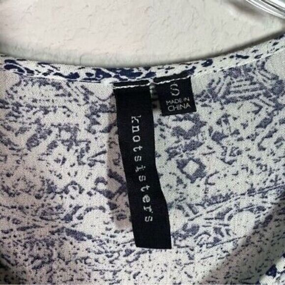 Knot Sisters navy and white tie detail dress size small - Picture 4 of 5